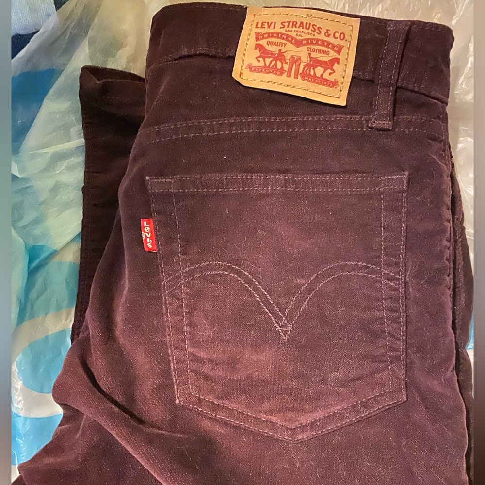 LEVIS BUNDLE! - Picture 6 of 7